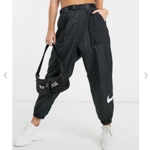 Nike Sportswear Woven Pants